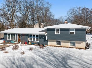 39225 N Kilbourne Rd, Wadsworth, IL 60083