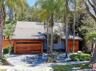 2350 Castle Heights Ave, Los Angeles, CA 90034