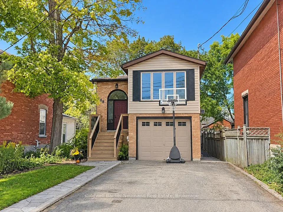 108 Toronto St