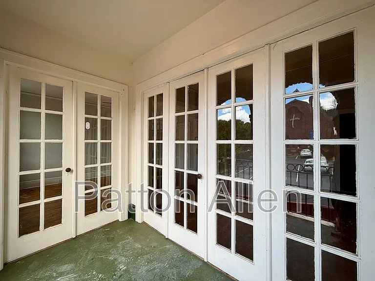 116 E Chestnut St #24 — Photo 9