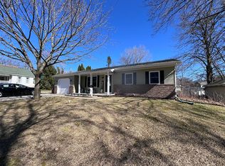 212 Ingersoll St, Grand Ledge, MI