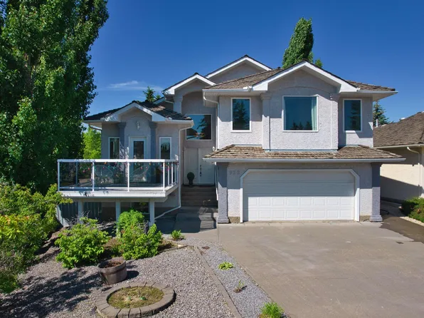 922 Wallbridge Pl NW, Edmonton, AB T6M 2L8