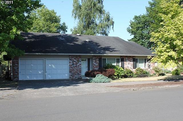 1st image of 2458 SE Meadowlark Dr