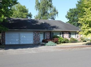 2458 SE Meadowlark Dr, Hillsboro, OR 97123