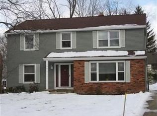 19015 Oxford Rd, Shaker Heights, OH 44122