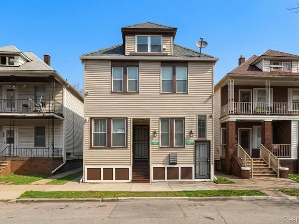 2029 Trowbridge St, Hamtramck, MI 48212