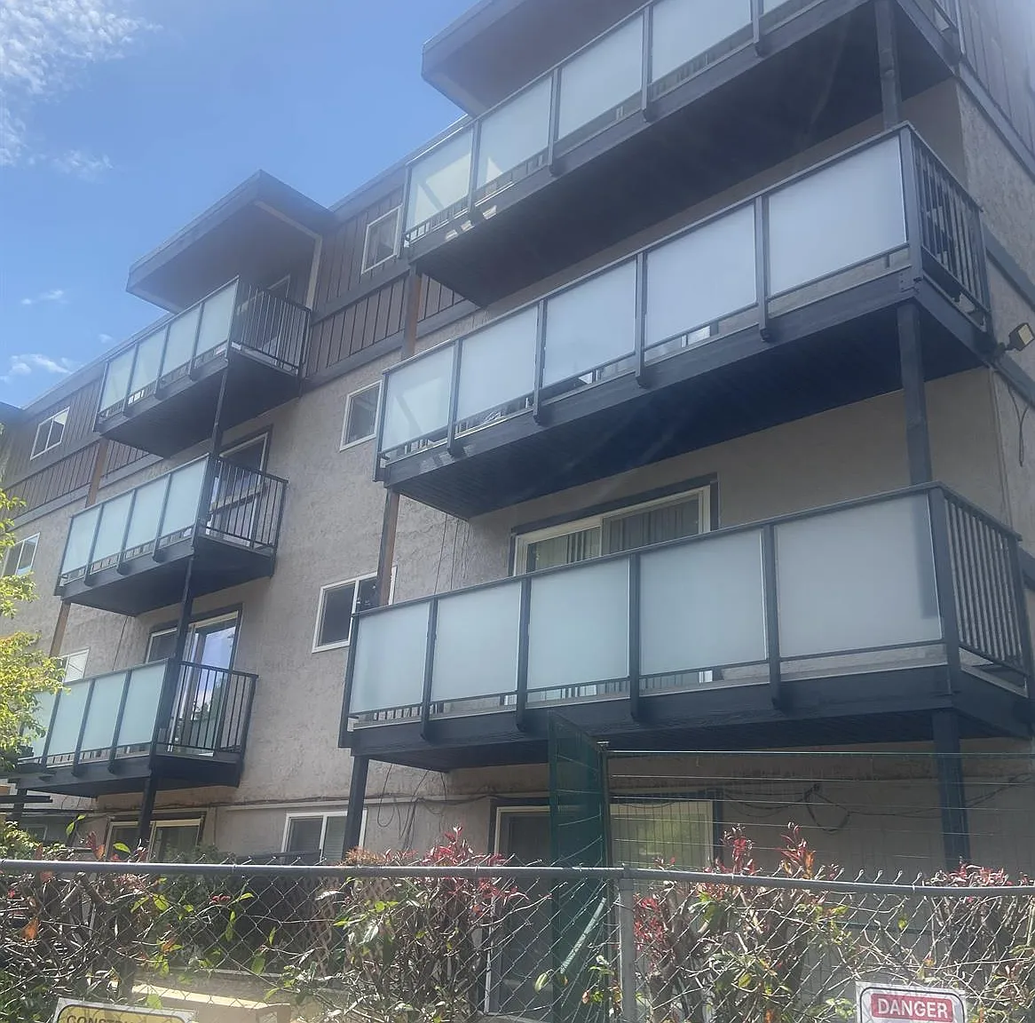 Parkland House — Photo 3