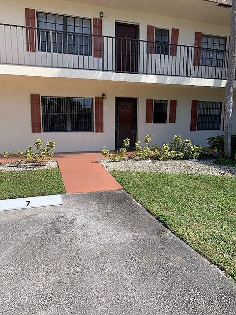1st image of 4191 Oak Terrace Dr