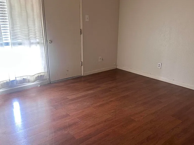 6700 Escondido Dr #G6 — Photo 12