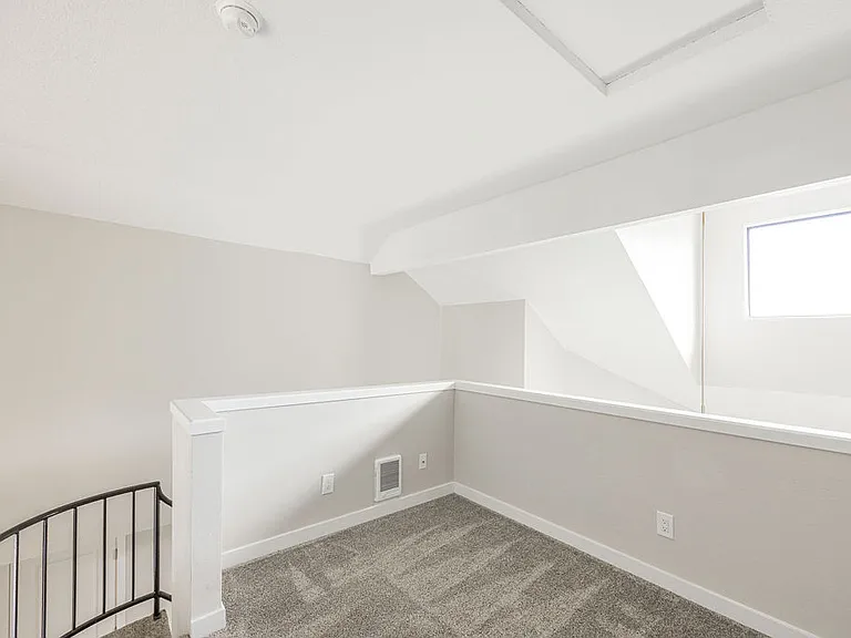 Elevation at Mountain Park — Photo 50