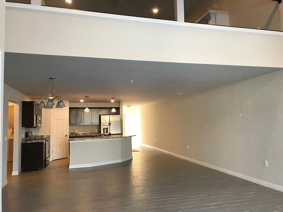 1st image of 56410 Long Island Dr