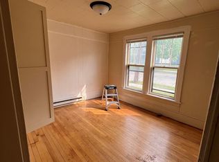 1217 High Ave #1, Oshkosh, WI 54901