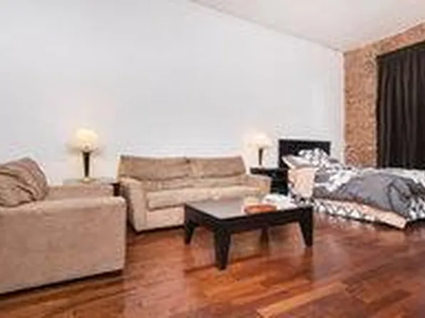 34 E Colorado Blvd #B, Pasadena, CA 91105