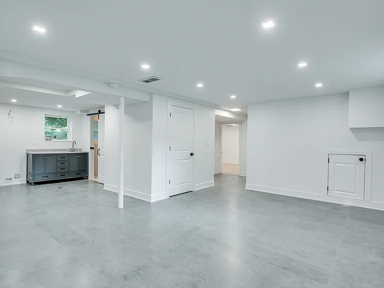 1108 Emerald Dr — Photo 19