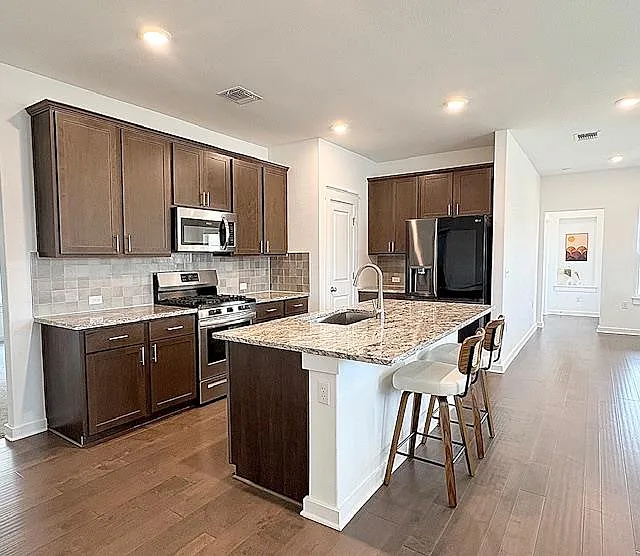 15308 Grenadine Bloom Cv — Photo 4