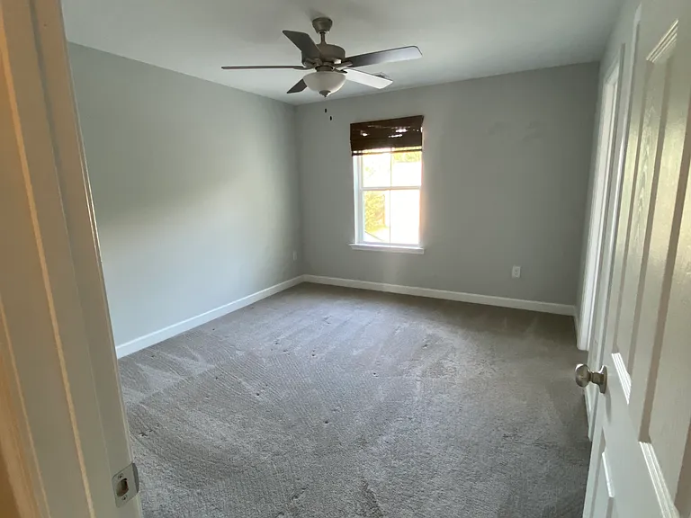 304 Bethune Dr — Photo 5