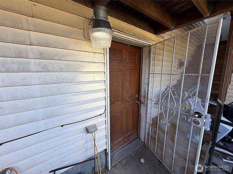 3rd image of 5309 S Augusta Street