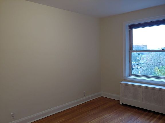 3rd image of 4310 50th St #5G