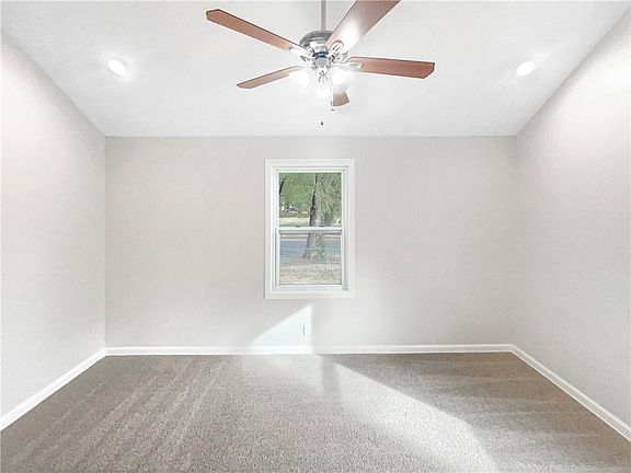 5th image of 6744 Agnes Ave