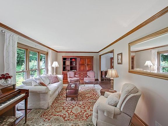 Plenty of natural light!