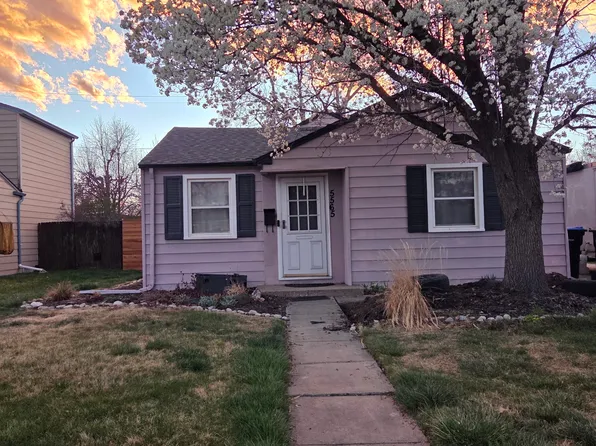 5565 Saulsbury Ct, Arvada, CO 80002