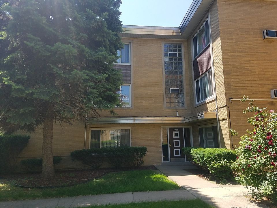 1st image of 9722 S Kedzie Ave APT 3E