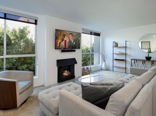 927 N Kings Rd APT 317, West Hollywood, CA 90069