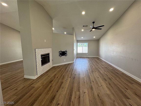 4th image of 270 Grand Teton Dr