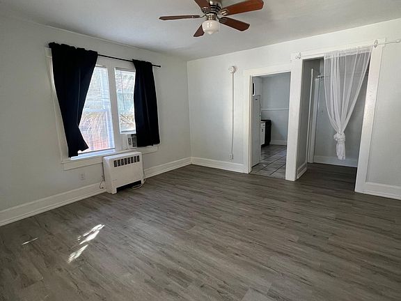 3rd image of 633 7th Ave #3
