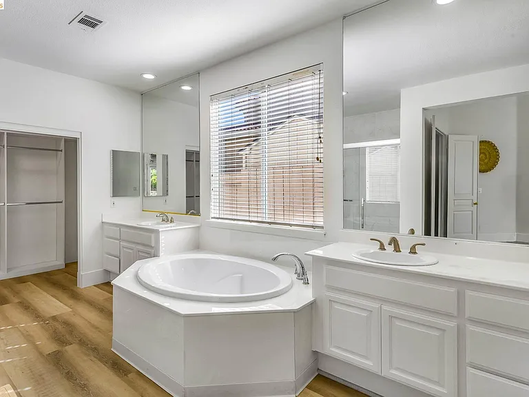 5003 Nortonville Ct — Photo 29