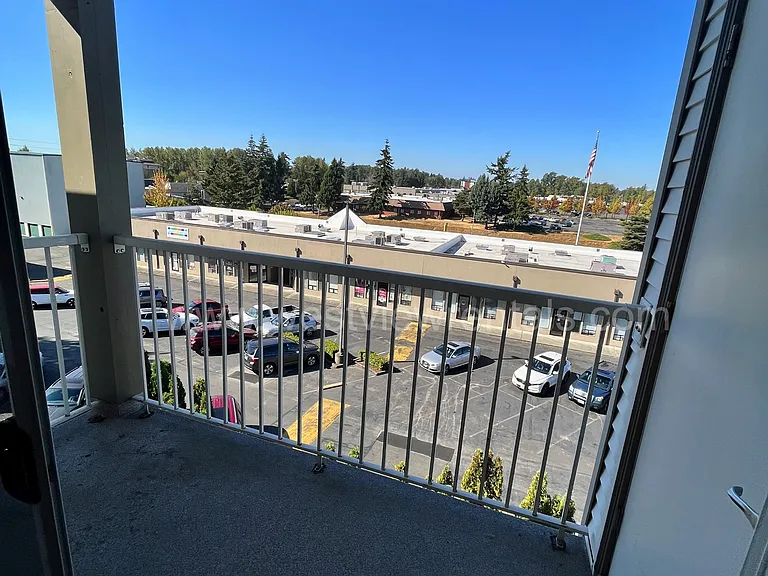 135-139 Prince Ave — Photo 403