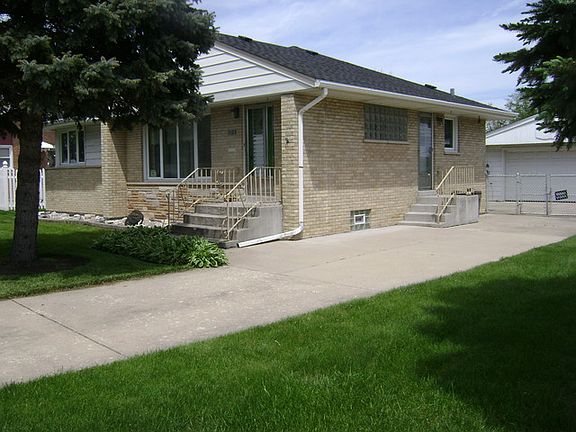 3rd image of 4519 N Thatcher Ave