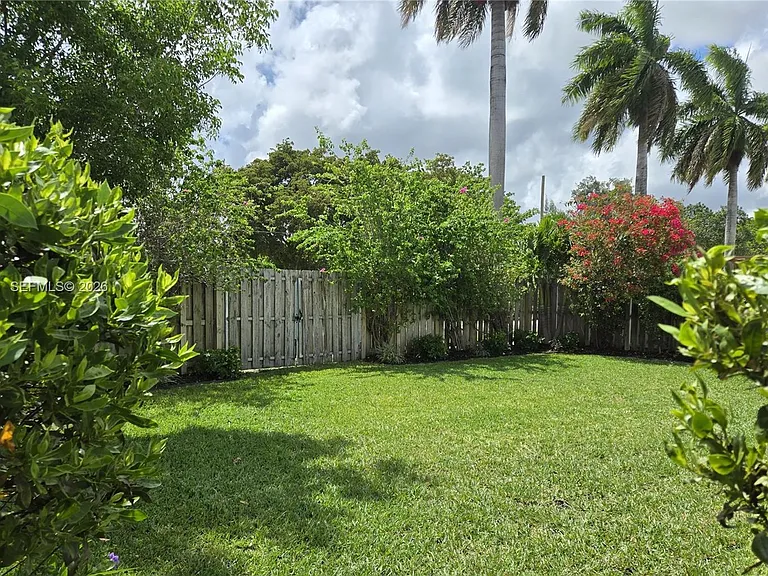24400 SW 119th Pl — Photo 2