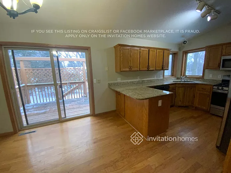 14541 Crane St NW — Photo 5