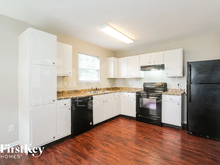 4007 Magnolia Dr — Photo 6