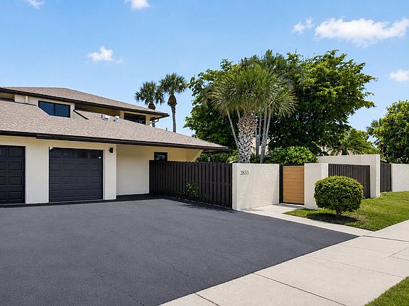 4th image of 2833 SW 6th Street