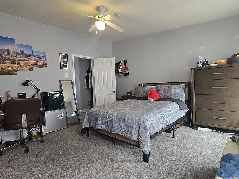 4709 Fowler St — Photo 11