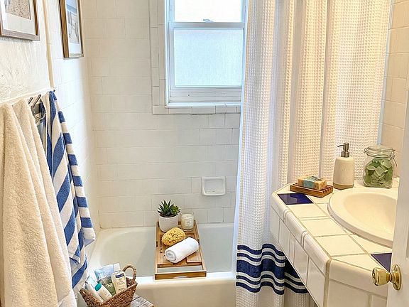 2nd image of 4101 E Ocean Blvd Suite 1