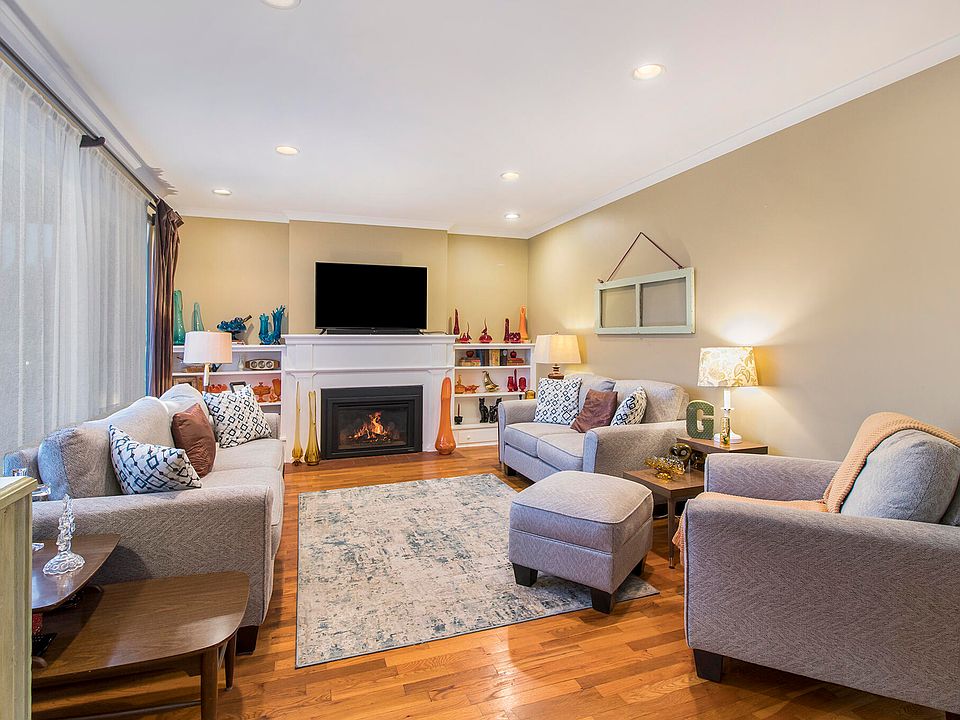 764 Woodbine Blvd, Jackson, MI 49203 Zillow