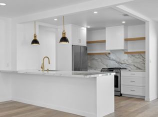 2218 24th St #AA, Santa Monica, CA 90405