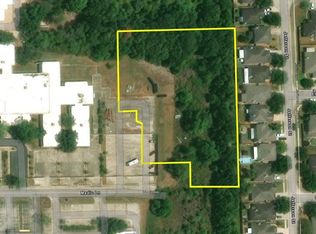 899 Medic Ln, Alvin, TX 77511