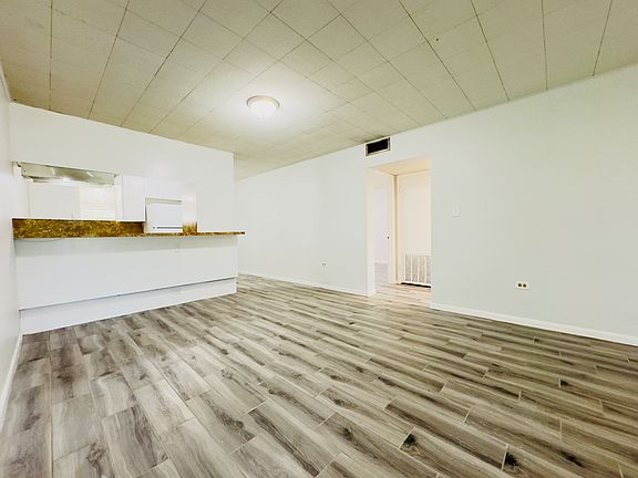 5th image of 1120 Valley View Dr APT A8