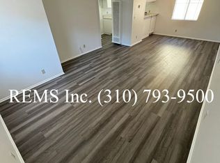 223 E Hyde Park Blvd APT 4, Inglewood, CA 90302