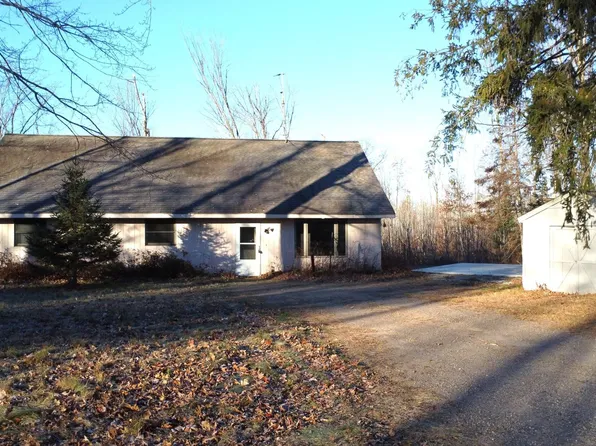 15211 Woodstar Ln, Mountain, WI 54149