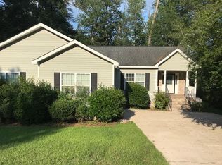 855 Elderberry Dr, Vass, NC 28394