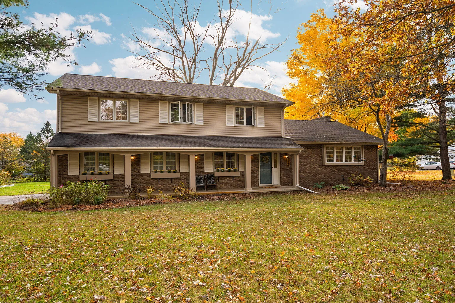 6197 Hereford Rd photo 1