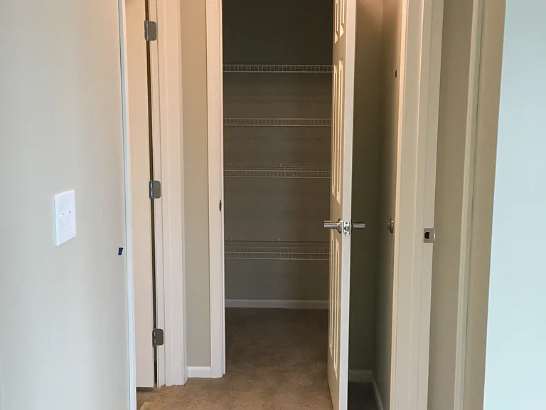 1st Avenue Flats — Photo 34