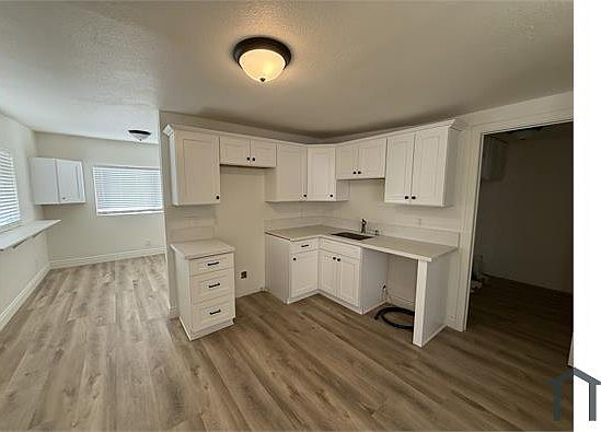 3rd image of 28150 West Dr #1