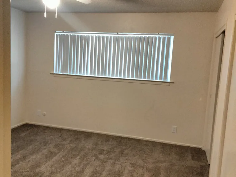 Riviera Apartments — Photo 6