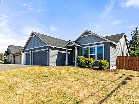 5th image of 575 Lilac Ln